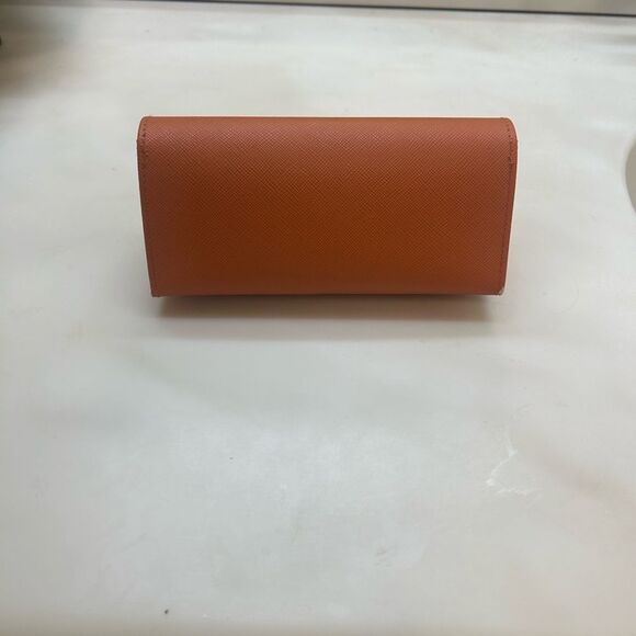 Tory Burch Burnt Orange Women's Large Sunglasses Case And Cloth Sleeve - Picture 3 of 8